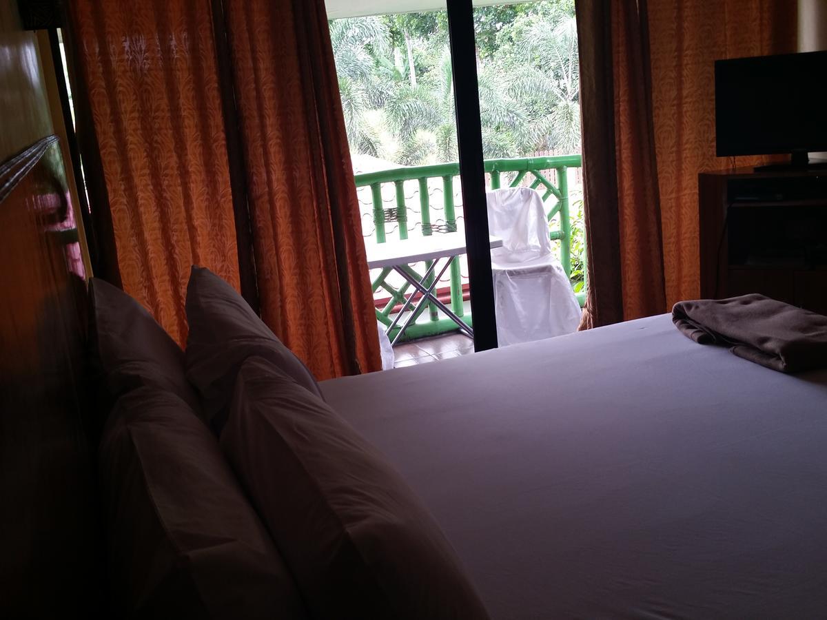 Hotel Casa De Miguelitos Tagaytay City Exterior foto