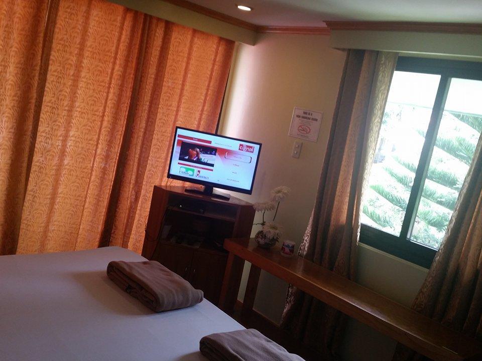 Hotel Casa De Miguelitos Tagaytay City Exterior foto