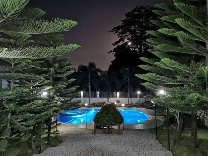 Hotel Casa De Miguelitos Tagaytay City Exterior foto